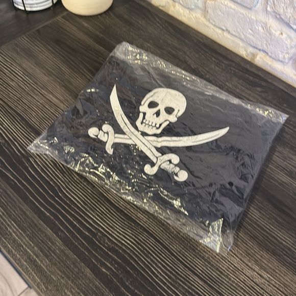 Black Captain Skull T-Shirt men’s - Picture 3 of 4